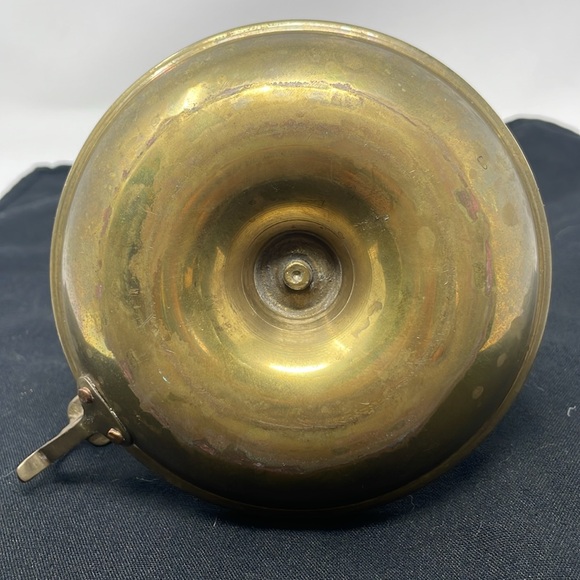VINTAGE BRASS METAL Candlestick Holder Finger Handle Drip Catcher - Picture 6 of 6